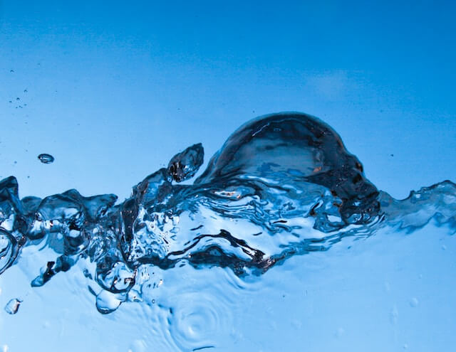 ¿Qué es el agua desmineralizada?